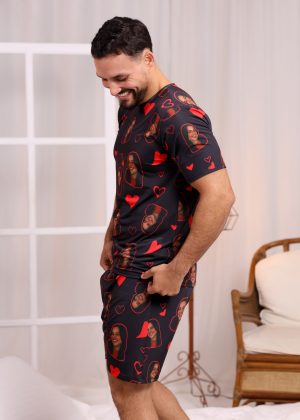 Preto Detalhes Vermelhos